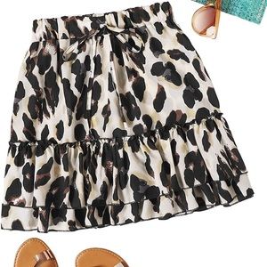 Leopard skirt. Drawstring for custom fit. Cute and flirty!!